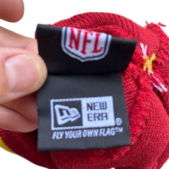 Washington Redskins New Era NFL Knit Beanie Hat with Pom - Picture 4 of 4